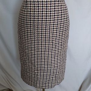 Gorgeous Ann Klein wool pencil skirt